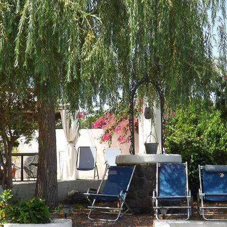 Case Vacanze Villa Lory Malfa (Salina) Exterior foto
